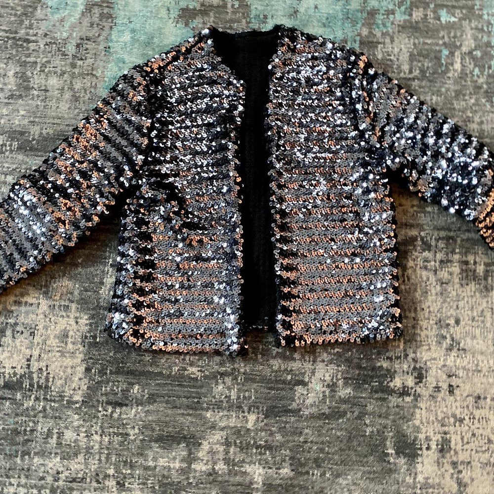 Pristine Vintage 1980’s Gunmetal Silver sequin jacket